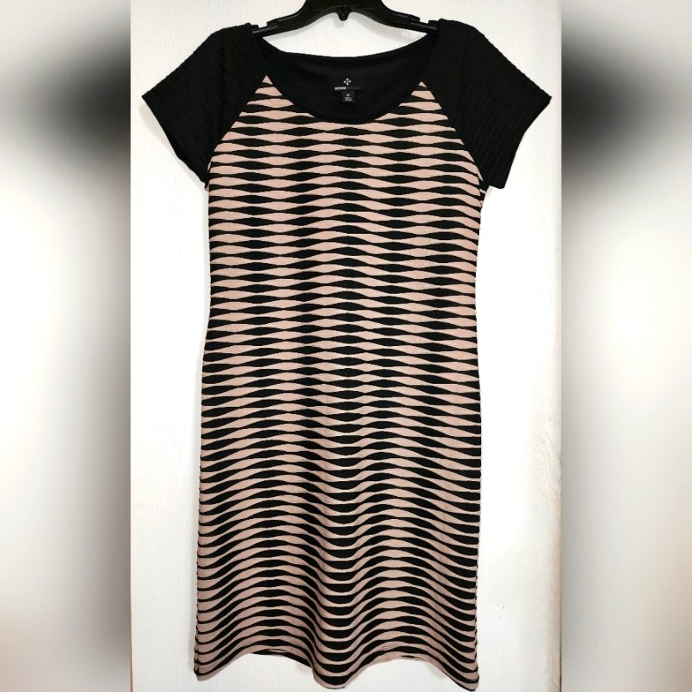 Ronnie Nicole Black and tan short sleeve dress. Women Size 10